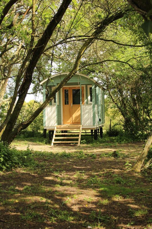 The Kestrel Shepherd Hut, Whitehouse Farm Stowmarket Buitenkant foto